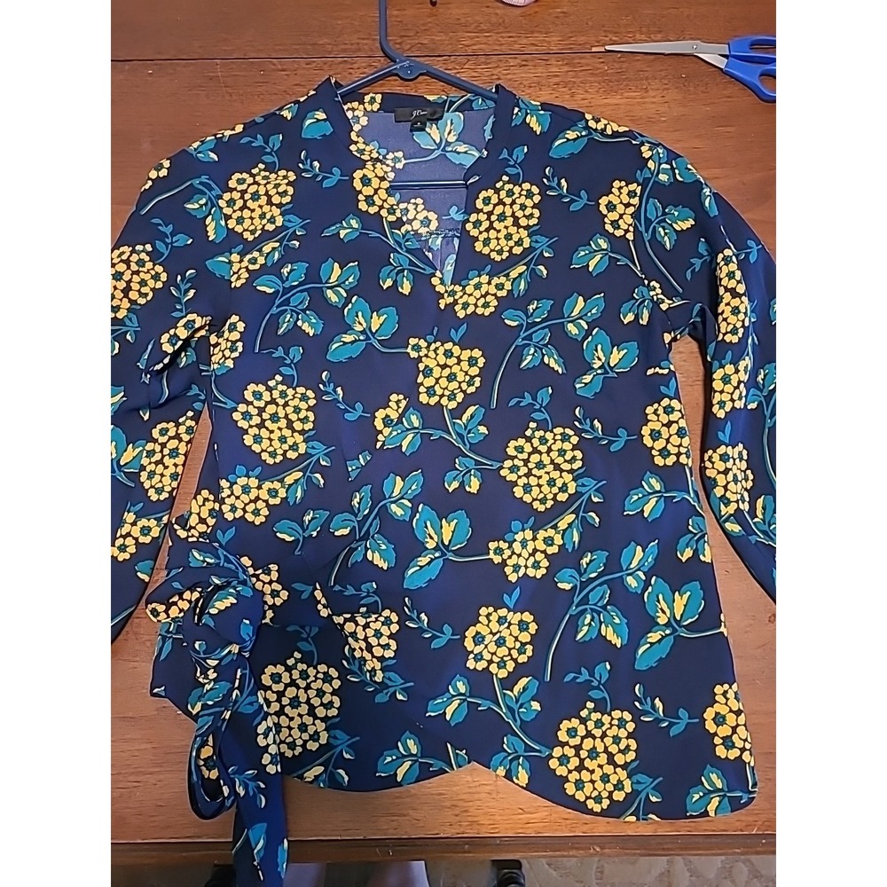 J. Crew Women's Drapey Crepe Wrap Top Floral Size Small Yellow Flowers Blue‎